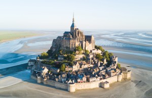 Остров-замок Мон-Сен-Мишель (Mont Saint Michel) — Франция | Место № 2  